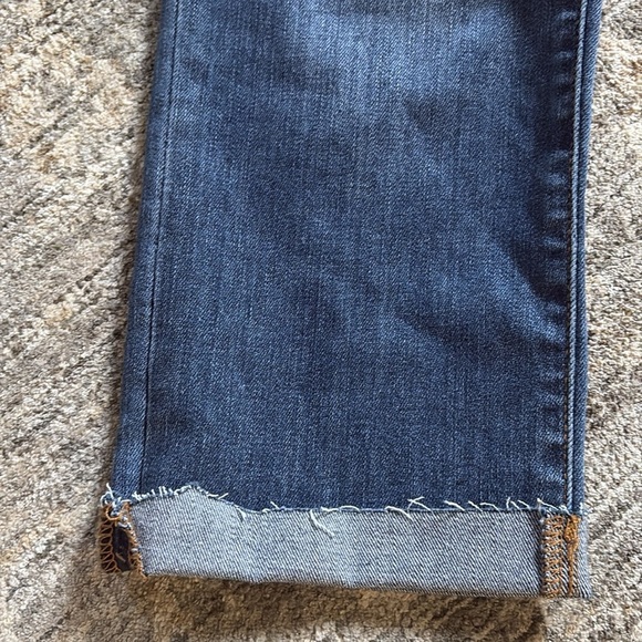 Judy Blue Ankle Cropped Blue Jeans with Rolled Hems - skinny fit Capri - 7/28 - Picture 3 of 8